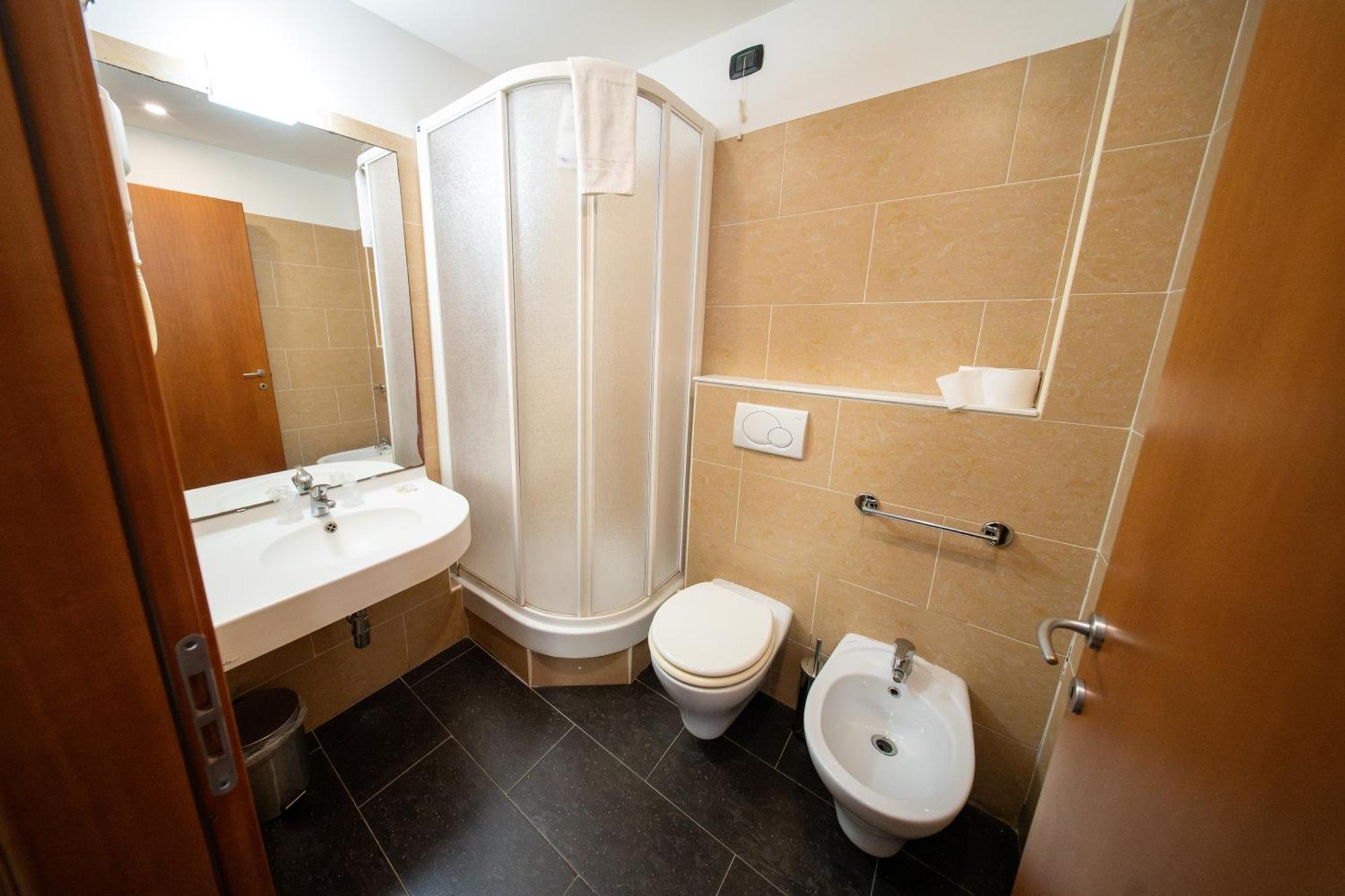 Hotel Residence Sestriere Moncalieri Exterior photo